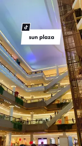 Replying to @Vickry Sugian banyak yang bilang mall ini favorit bgt🤩 ada yang tau alasannya kenapa? #medantiktok #medan #mallmedan #sunplaza #sunplazamedan #plazamedan #shoppingmallmedan #medanhits 