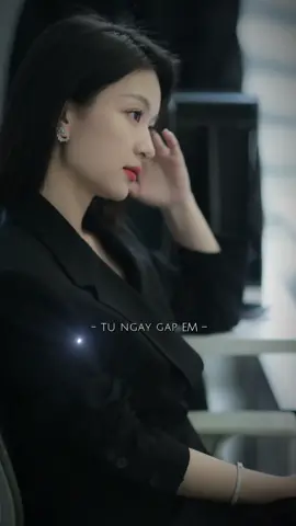 Khi một cô nàng chỉ có trắng và đen.... #thoitrangnu #aosomi #quanongsuong #quanshortnu #aoblazer 