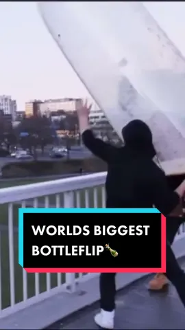 How smooth?😉 #trickshot #smoothoperator #bottleflip #bottleflipchallenge #challenge #guinnessworldrecords 