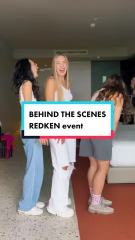Behind the scenes or our prep for the event with REDKEN 💆🏼‍♀️ #redken #portugal #haircare #behindthescenes #dancers #dancelife #dancerlife #funnymoments #Vlog 