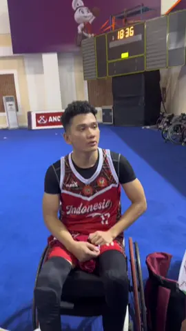 He’s speaking khmer very well🤣🇲🇨🫶🏻#wheelchairbasketball #paragames2023 #sportliveinpeace 