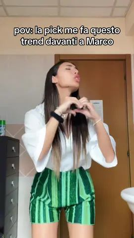povero Marco 😂 #perte #neiperte #pickme #pickmegirl #scuola #liceo #medie #ironia 