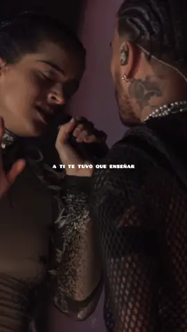 Yo me voy contigo a matar 🖤 #rosalia #rauwalejandro #beso #lyrics #letras 