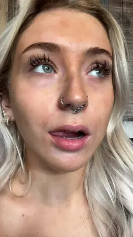 trust me that the @BPerfect Cosmetics cronzer with a bit of setting spray is the perfect skin tint