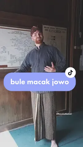 mas bule macak jowo lur.... #travelexperience #visitindonesia #explorekotagede #travelwithalocal #travellikealocal 
