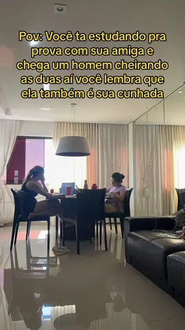 Cai no papinho do irmão mais novo da minha amiga kkkk #medstudent #medicina #cunhadas #namorado #semanadeprovas #rapaztacertoisso #faculdadedemedicina 
