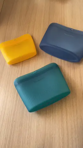 Kaujas Tupperware gaminys silikoniniai maišeliai. Laikymui, transportavimui, pašildymui ir gamybai orkaitėje ir mikrobangėje. #tupperware #silikoniniai maišeliai 