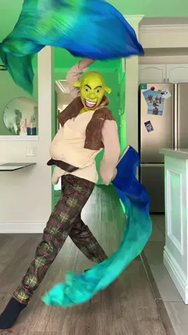 When he says his rabourite colour is green 😏 #egirl #cosplaytransition #cosplaygirls 