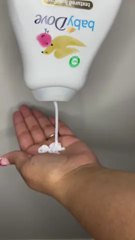 Toddler hair wash day using baby dove 🤍✨🫧 we’re gonna pick a cute style in the next video, she was so relaxed and ready for bed after that bath and hair wash 🙌🏽 #fyp #foryou #toddlersoftiktok #toddlertoktok #toddlerhair #toddlerhairstyles #babygirlhairday #MomsofTikTok #momtok #momcontentcreator #trendy 