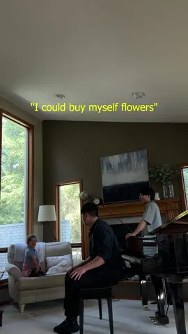 watch us attempt to play “flowers” by miley cyrus featuring Andie! #violin #piano #duet #flowers #mileycyrus 