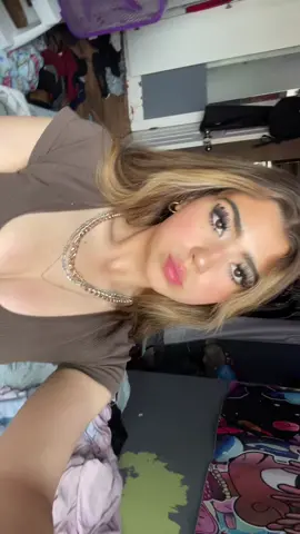 Draft dont mind my messy ass room 😭