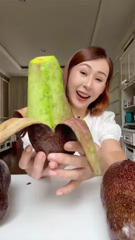 Mukbang Alpukat Mentega Jumbo CiMehong  #fyp #alpukat #alpukatmentega #alpukatjumbo #buahbuahan #cimehong #cimehongreview #cimehongviral #kulinerviralkekinian #makananviraltiktok #tiktokvirall 