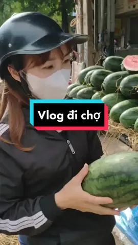 Đi chợ tốn tiền lắm. Mỗi lần đi chợ ít cũng hết mấy trăm luôn😂😂. Mẹ mới cho Tôm Tép ăn rau một bữa thôi mà đã giục mẹ đi chợ mua thịt rồi, như này sao tiết kiệm được con ơi😃#Điệpcòi #xuhuong #viral #dailyvlog #đichợ 