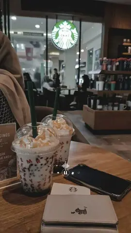 #CapCut #storyliriklagu #storyestetik #storydicafe #lirikvideoestetik #sadvibesstory #liriklaguaesthetic #storyaesthetic 