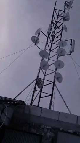 الفيديو قديم !! 😂🔥 #fyp #explore #شبكة_انترنت #ubnt #mikrotik 