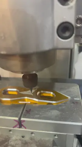 E nhận cnc nhôm các loại phụ tùng phụ kiện khắc logo theo yêu cầu