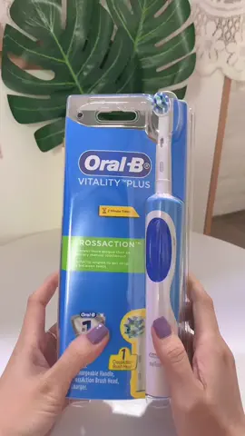 Bàn chải điện cho răng sạch bóng! #banchai #banchaidie #banchaidienps #banchaidienoralb #oralb #banchaidanhrang #banchaidanhrangdien #danhrang #danhrangmoingay #danhrangdungcach #xuhuong2023 #videoviral #thinhhanhtiktok #tiktokviral 