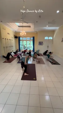 Yoga Dance #notyoualanwalker  Yoga sequence by Rita @ONE HOMY  Rabu pagi jam 09.00 wib untuk semua level #yogadance #yogaclass #yogamedan #yoga 