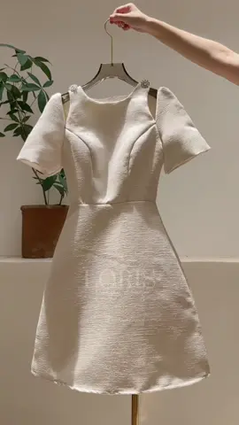 Lên em đầm mới ✌️đi tiệc đi chơi đi làm đều được nhenn 😘😘 #đầm_váy_nữ #đầm_xinh #đầmdựtiệc #đầmthiếtkế #lorisfashiondesign #loris #vaydepvayxinh 