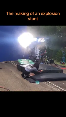 behind the scenes of mali’s pushback from the explosion! 💨💥 #homeandaway #fyp #viral #behindthescenes #stunt 