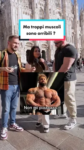 Troppi muscoli fanno schifo? È body shaming anche questo?  Insieme al mitico @andrea.presti_ifbbpro  abbiamo realizzato questo simpatico esperimento sociale. Parlare male dei palestrati e trovarseli alle spalle Voi che ne pensate? Cosa avreste risposto? fatemi sapere con un commento  Grazie al mitico Andrea e a tutto il suo team! E grazie anche alle ragazze per aver partecipato all’intervista #giacomohawkman #andreapresti #humor #risate #ridere #funny #gym #palestra #bodybuilding #ifbbpro #bodybuilder #workout #ragazze #estate #interview #parlaremale 