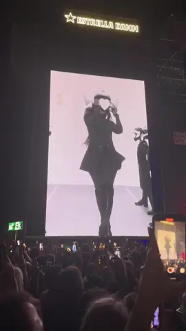 Rosi opening her Primavera Sound set 🤍 #saoko #rosalia #motomamitour 