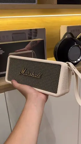 Marshall Middleton nghe tạp quá đỉnh ae ạ. Êm tai quá đáng mua trong tầm tiền‼️ #marshall #marshallmiddleton #marshallvietnam #loadidong #danhthai1511 