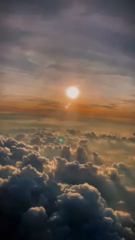 #CapCut #skyview #airplanecinematic #langitaesthetic #aestheticskyvideos #backgroundlangit #amazingview #storypemandangan #niceview #videoawanaesthetic #langit #videosenjaestetik #pemandangansunset 