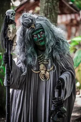 Mak Lampir Pasar Wit Witan photo by @lirilir.id 👍🙏  #maklampir  #pasarwitwitan  #pasarwisatakuliner  #banyuwangi 