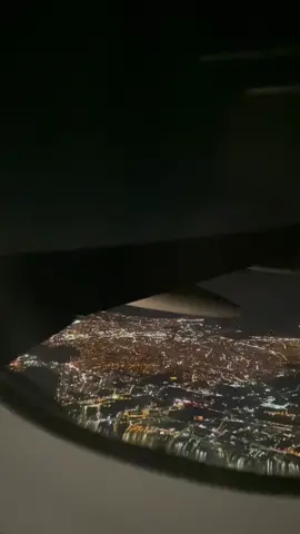 … #istanbul #beniöeneçıkar #keşfetttttt #tiktoktravel #Manzaram #YolculukVideoları #keşfetttt #Airplane #traveltiktokideas #Uçak #ManzaraStoryleri #şarkilivideolar #sounds #Manzaravideolari #şarkılyrics #huzur #geceyebirsözbırak #denizmanzarası 