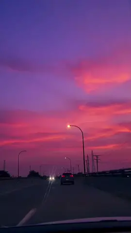 🎶 Juan Luis Guerra - Quisiera 🫶🏼 #juanluisguerra #atardeceres #tendencia #music #tiktoks #cielosbonitos #exitos #lavidaesunviaje ñ#atardeceresbonitos #musica #carretera #parati 