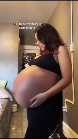 The baby’s living better than me 👑🤣 #pregnant #baby #comedy 