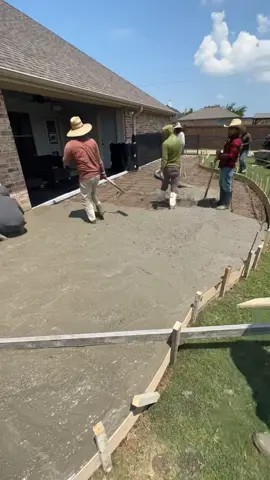 Truly a work of art. 👏👏 Team work makes the dream work!!! 😏  #patioseason #patiodesign #rockwalltx #patiodecor #patioideas #patiomakeover #satisfying #concrete 