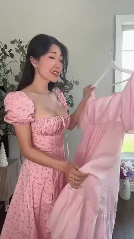 Pink dresses always remind me of Ariel’s pink gown  ♡  To be honest, my collection of pink dresses is never complete ;) #littlemermaid #summerdress #princessariel 