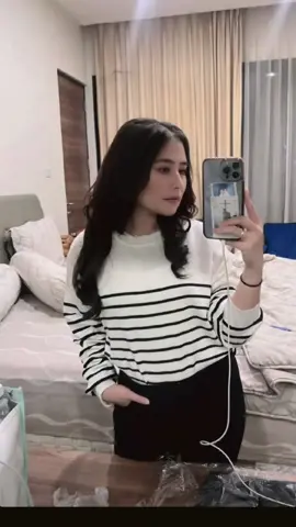 #outif#prillylatuconsina#style#outfitideas#xyzbca#viral#fyp#prilly#outfitinspo 