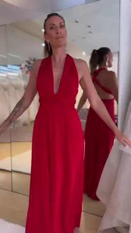 Your most wanted wrap tutorial ❤️  #multiwrap #multiwrapdress #infinitydress #infinitydresstutorial #bridesmaids #bridesmaidsdresses #brautjungfer #wickelkleid #thedresskreuzlingen @Twobirds New York 