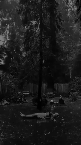 أصحاب العبارات 🖤🎧 #شاشه_سوداء #تصميمي #بحر_sea #تصميم_فيديوهات🎶🎤🎬 #أصحاب_العبارات_الفخمة #اكسبلور #هدوء #حزن #اكتئاب 