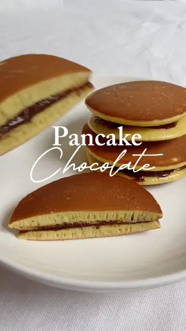 Bánh rán socola quá dễ luôn 🥰🤗 . #xuhuong #fyp #LearnOnTikTok #anuong #yummyfood #viraltiktok #anngonnaugon #pancake #pancakechocolate #chocolate 