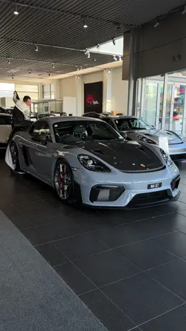 nick picking up new 2023 gt4rs #sonnyG