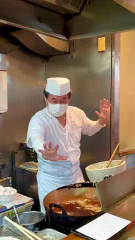 この動きに合うかけ声を答えよ🖐🏻 玉子天とろとろで美味しすぎた！！ 🍚高円寺　天すけ 玉子ランチ 1600円 #東京グルメ #tiktokグルメ #japanesefood #tempura #おすすめ #fyp #viral 