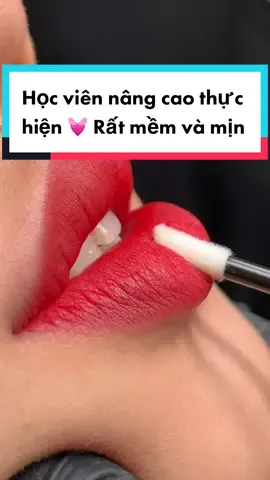 🍑🍑 Tone Cam đỏ phải thật xịn như xế này mới là iu chứ. Học viên nhà Han Studio phải gọi là căng nét quá điii thoii! #lips #pmu #toptrending #xuhuongtiktok2023 #tiktok2023 #lipstick #lipblushtattoo #phnmoidanang #pmulips #foxy #foxylips #fox 