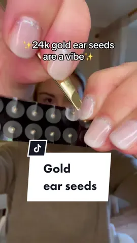 The perfect mix of beauty and wellness. 🙏 Comment to find out what ear seeds can do!  #earseeds #acupressure #acupuncture #anxietyrelief #periodpain #headacherelief #StressRelief #insomniarelief 