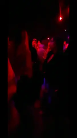 Ella está borracha 😜😜😜 #borracha #feliz #viral 