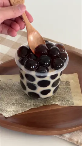 let’s make those viral big #boba drinks 🧋 well it’s actually #grassjelly hehe grass jelly recipe 90g grass jelly powder  3 1/2 tbsp sugar 4 cups of water 2 round ice trays Instructions 1. Bring 3 cups of water to a boil in a pot 2. Mix 1 cup water, grass jelly powder, and sugar in a small bowl 3. Once water boils, slowly pour in the mixture and keep mixing slowly as water comes back to a boil in 2-3 minutes 4. Pour mixture in ice tray 5. Let the mixture cool down for 30 min and place in fridge for 1 hr