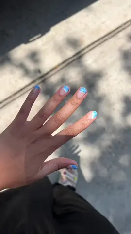 ¡Estoy emocionadísima con este nail art! Destiny siempre se luce 🤩🤩 #oceannailart #vlogoftheday2023 #venconmigoalacalle #ideasdeuñasaesthetic #uñasparaelverano 
