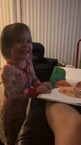 Brown Bear. Read by Gianna. I love my baby so much! #brownbearbrownbearwhatdoyousee #brownbearbrownbear #ericcarle #toddler #toddlersoftiktok #toddlertok #bookworm #daughter #proudmommoment #reading #childrensbooks #MomsofTikTok #momsover30 #parentsoftiktok #dadsoftiktok #fyp #fypシ 