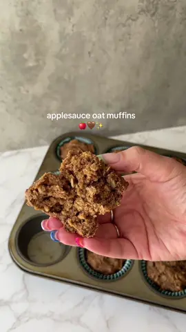 applesauce oat muffins 🍎🤎✨ #aesthetic #baking #bakingrecipe #bakingszn #bakingtiktok #Recipe #food #Foodie #foodtiktok #muffins #microinfluencer #aesthetic #microinfluencerclub 
