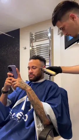 NEYMAR CORTANDO O CABELO.#j7ney #neymar #neymarjr #neymarjr10 #foryou #foryoupage #ney #editsney #viral