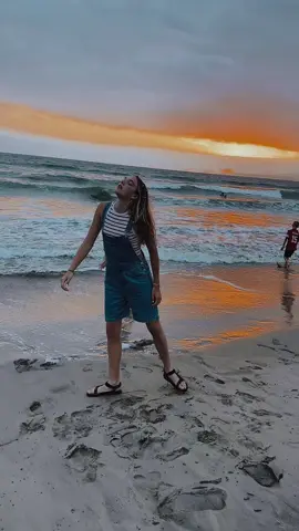 Livin her best life! #mexico #beach #vacation 