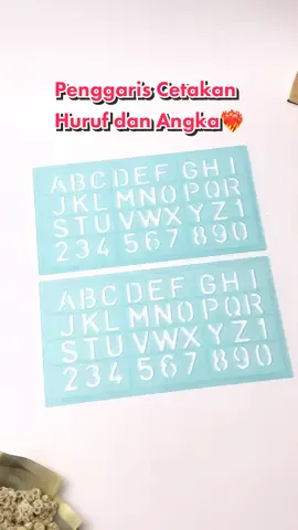 Penggaris cetakan Huruf dan Angka✨ ngebantu bgt buat kalian menyetak huruf dgn rapii✨ #fyp #stationeryaddict #stationery #stationeryhaul #stationeryshop #alattulissekolah #penggariscetakan #cetakanhuruf #cetakanangka 